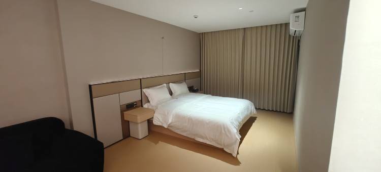 华宸酒店(秦安高铁站店)图片