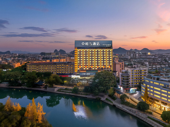 桂与酒店(桂林两江四湖象山公园店)