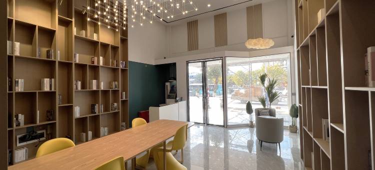 Xbed希酒店(赣州南康国际建材城店)图片
