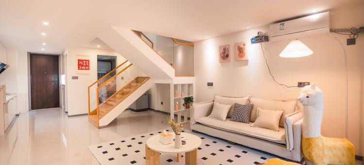 LY·Hotel·LY轻奢loft公寓酒店(王城公园九都路店)图片