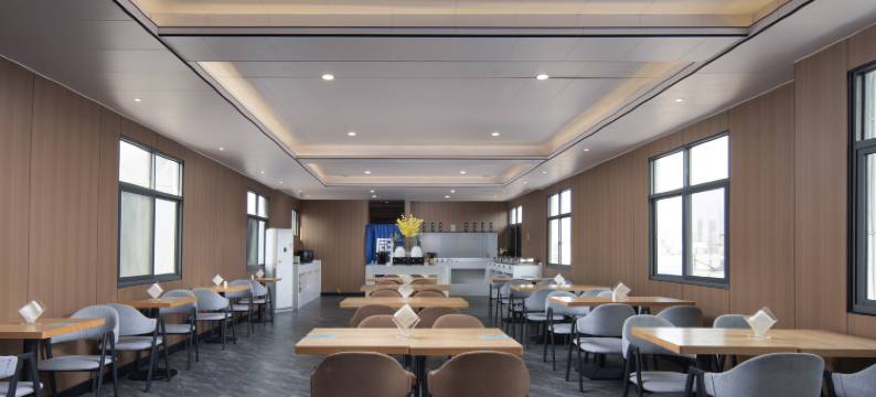 悦辰·精选酒店(九江火车站九江十一中店)图片