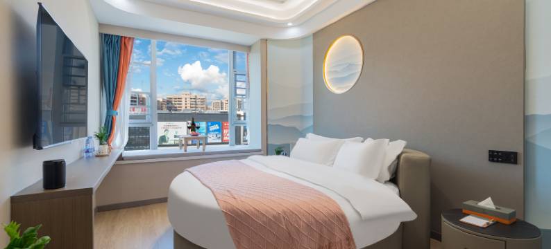 西昌悦锦酒店(邛海17度店)图片