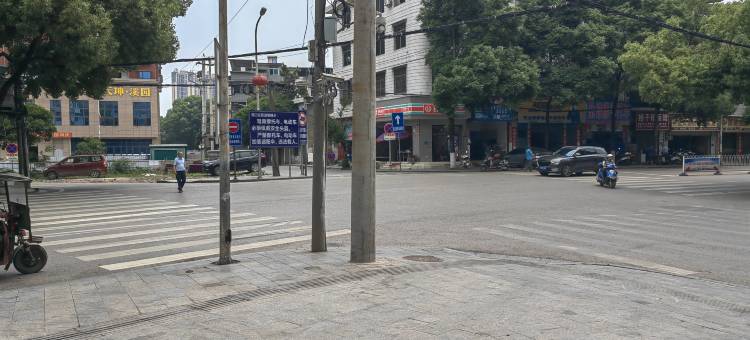 丽怡酒店(洞口一中雪峰广场店)图片