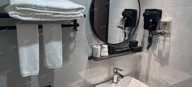 深圳时光电竞酒店(深职院西丽地铁站店)图片