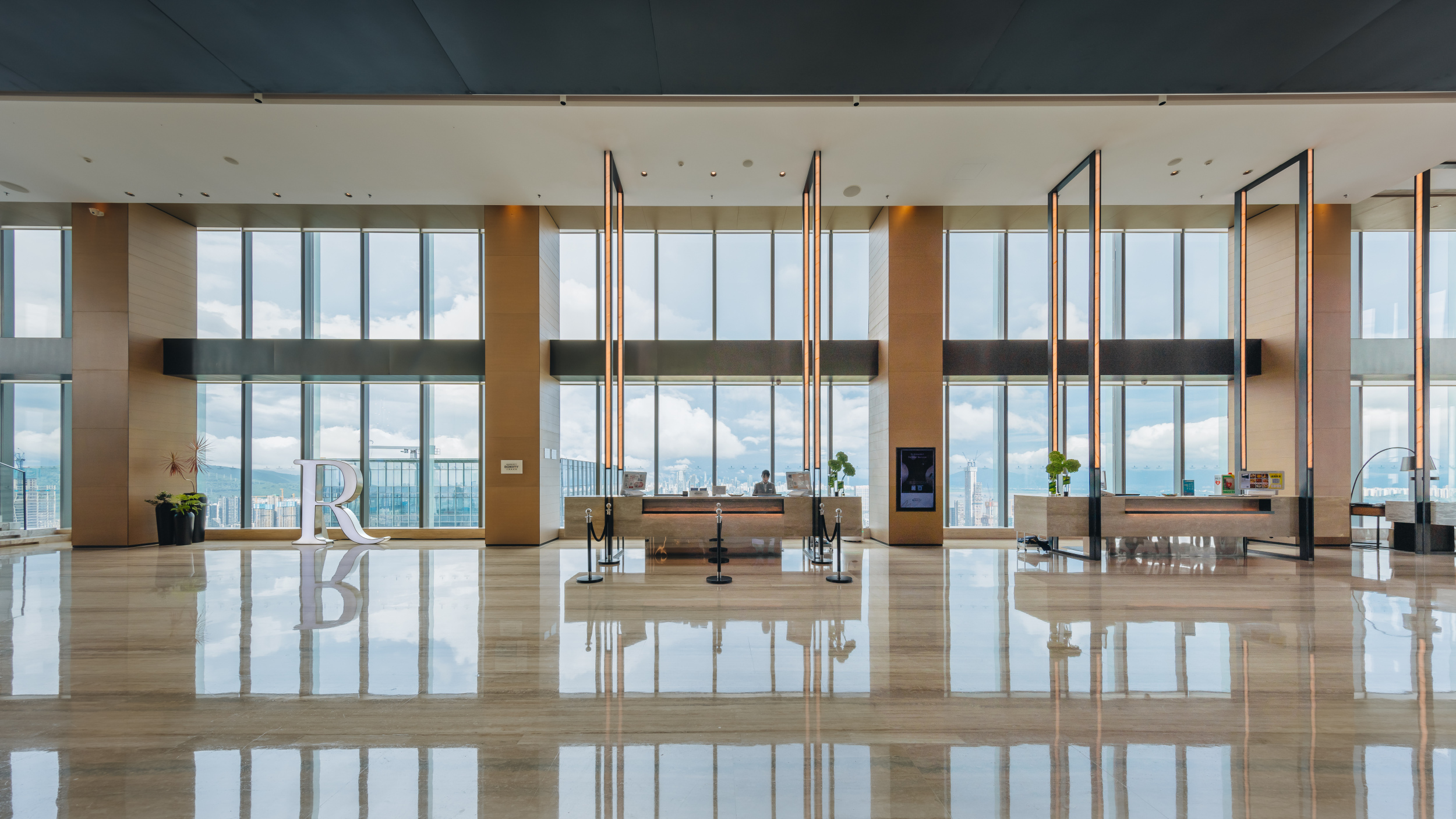 Renaissance Shenzhen Bay Hotel Over view