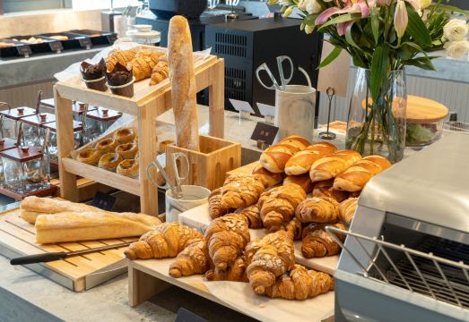 Atour Hotel Jiangshan Chengnan Oriental Plaza Quzhou Hotel Overview