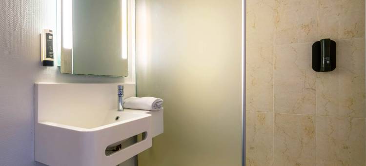 布雷斯特港白磨坊 B&B 酒店(B&B Hotel Brest Port du Moulin Blanc)图片