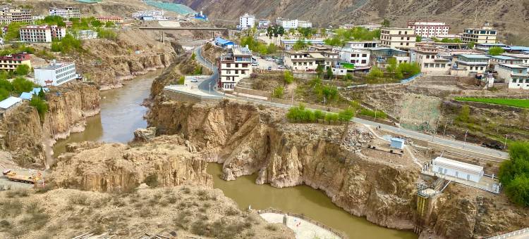 芒康如美度假酒店(竹卡大桥店)图片