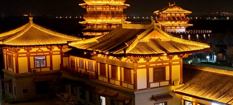 朱樱望河花园酒店(洛阳洛邑古城丽景门十字街店)图片