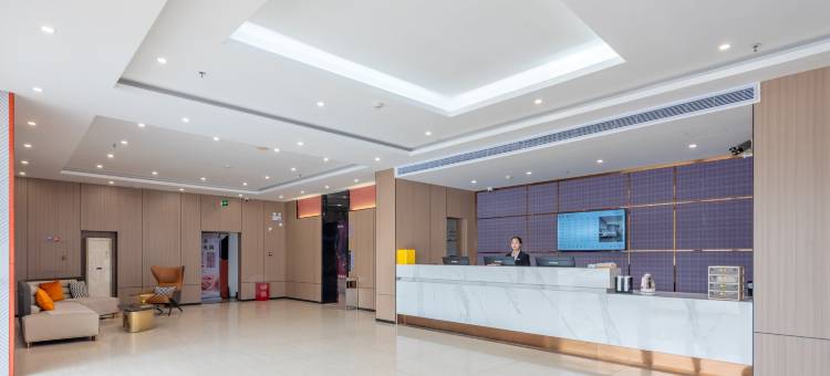 柏曼酒店(湛江麻章高铁西站店)图片