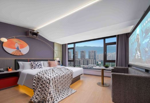 CEO·向岸酒店（金华大堰河街轻轨站店）外景图