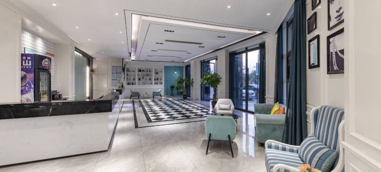 赞硕假日酒店(绵阳西部冷都店)图片