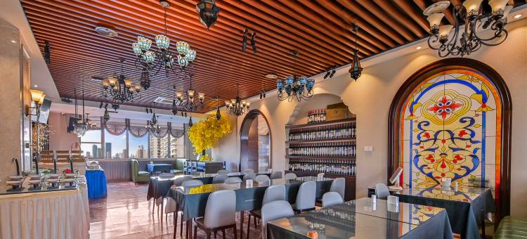 白玉兰酒店(如皋大润发店)图片