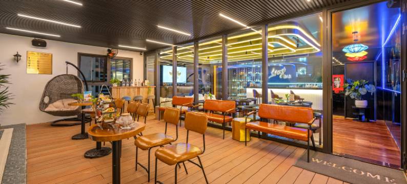 岘港金莲酒店 - 屋顶酒吧海景(Golden Lotus Hotel Da Nang - Rooftop Bar Sea View)图片