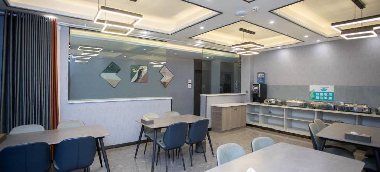 巴里坤佰豪雅阁大酒店图片