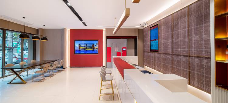 柏曼酒店(武汉江汉路步行街江汉路地铁站店)图片