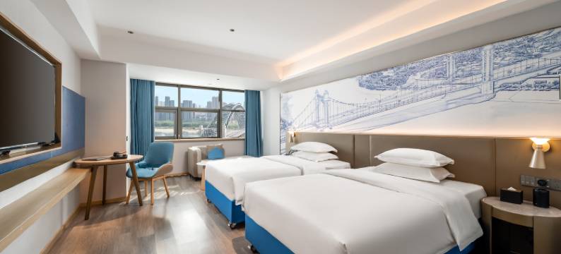 MayAnn曼安酒店(武汉古田四路轻轨站店)图片