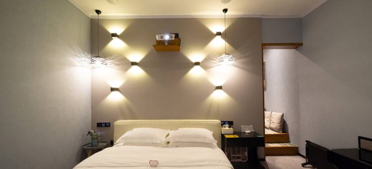 迷鹿酒店(乌鲁木齐高铁站店)图片