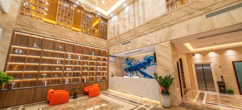 华城酒店(吴川奥园广场海滨汽车客运站店)图片