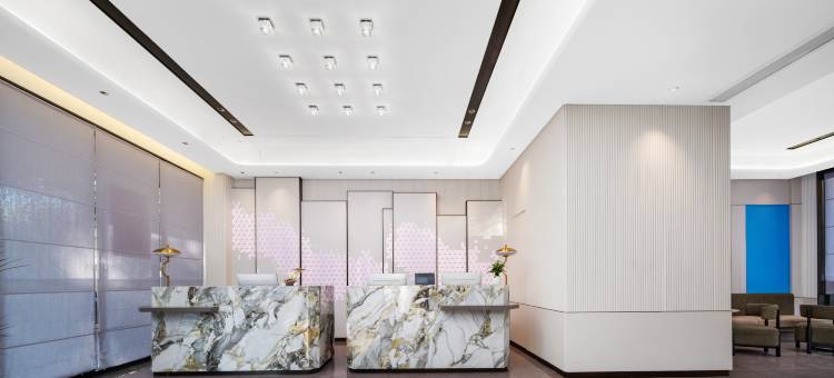 CEO·向岸酒店(金华大堰河街轻轨站万达广场店)图片