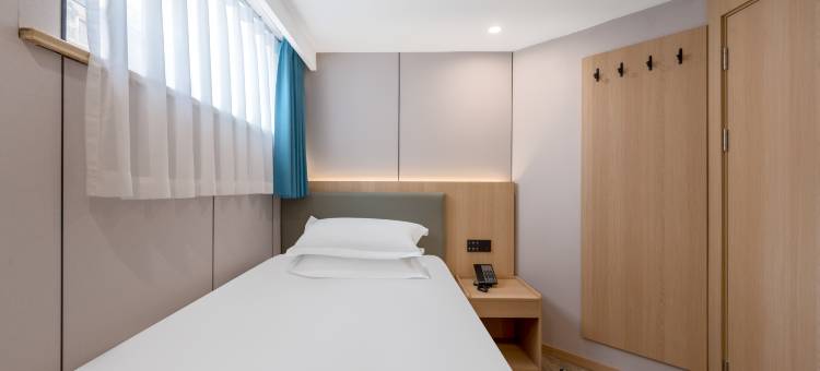 布丁严选酒店(上海田子坊马当路地铁站店)图片