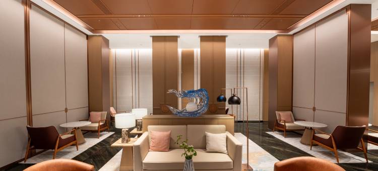临沧辰湖酒店(玉龙湖公园店)图片