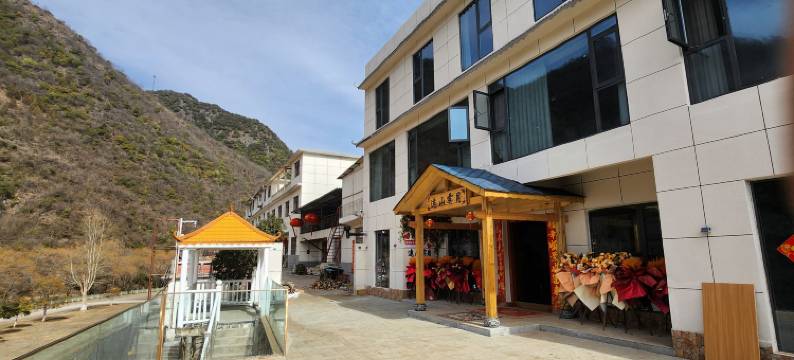 逺山霁月民宿图片