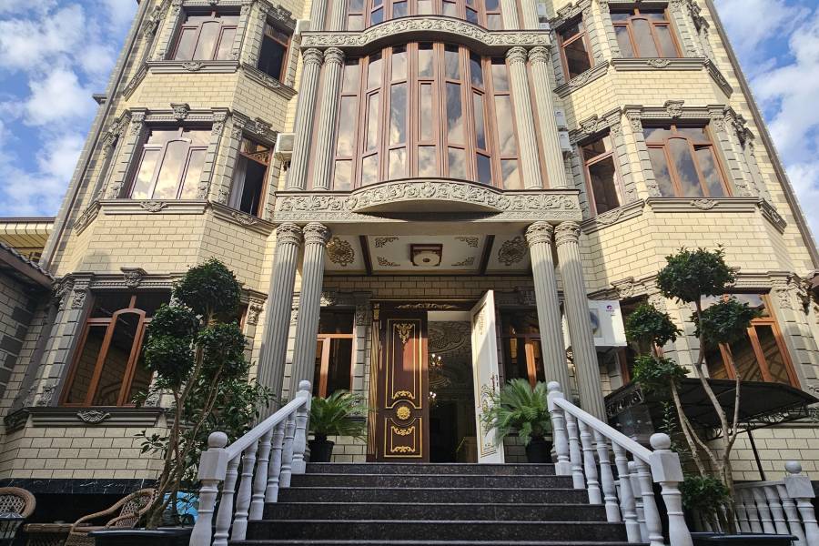 Hotel Sharq