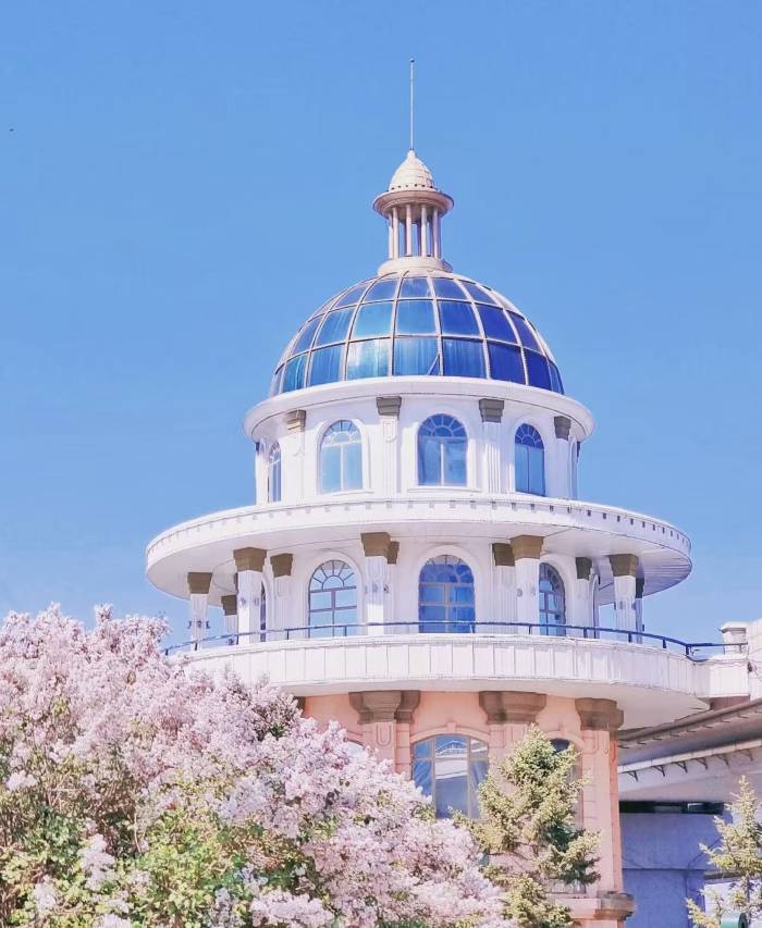 哈尔滨安纳缦设计师江景酒店(中央大街步行街索菲亚教堂店)图片