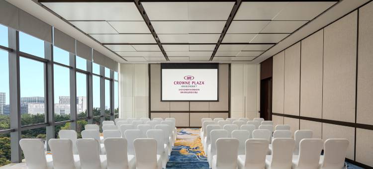 深圳南山深铁皇冠假日酒店图片