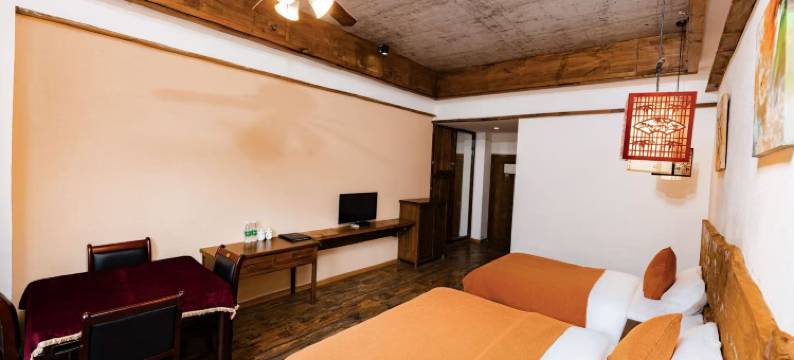 自由山语酒店图片