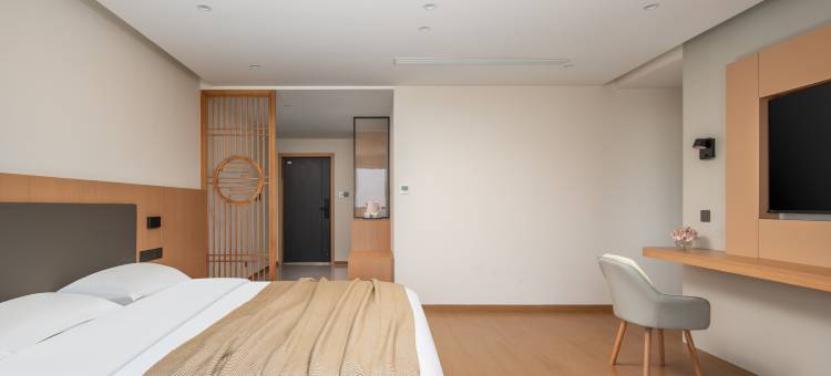 云玺海景酒店公寓(银滩景区店)图片