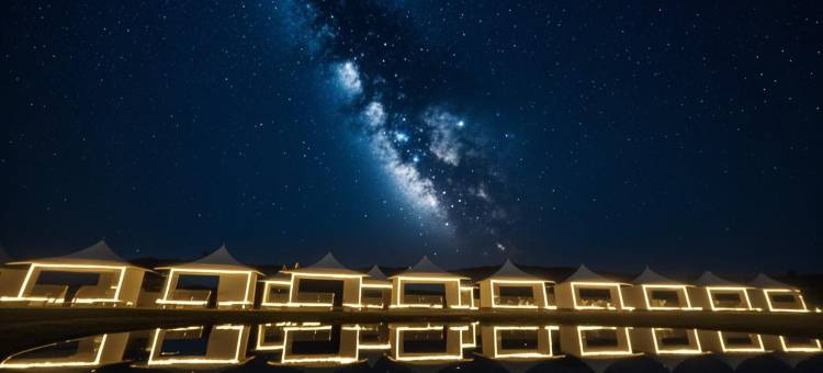 中卫遇见星空露营地图片