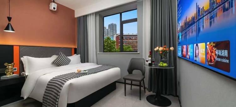 乐枫酒店(五一广场窑岭湘雅二医院地铁站店)图片