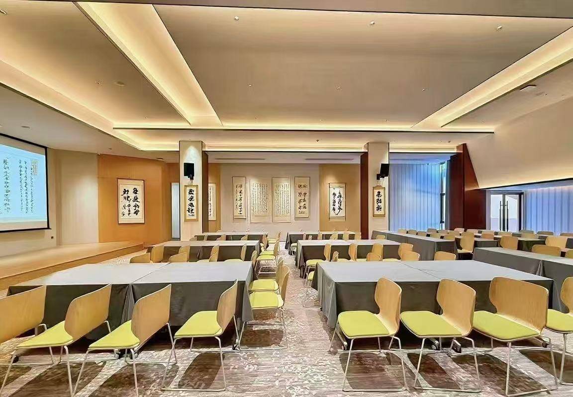 泰安建国璞隐园林式酒店图片