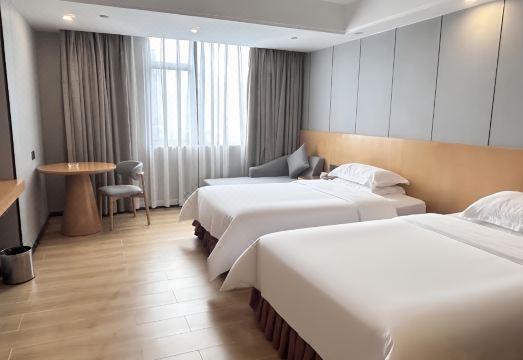 Guangzhou Liangyou Qicheng Hotel (Gangding Subway Station Jinan University Branch)Hotel Overview