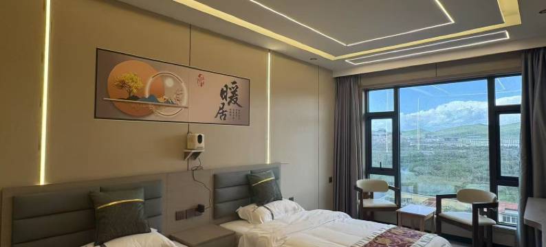 若尔盖西御大酒店(汽车客运中心店)图片