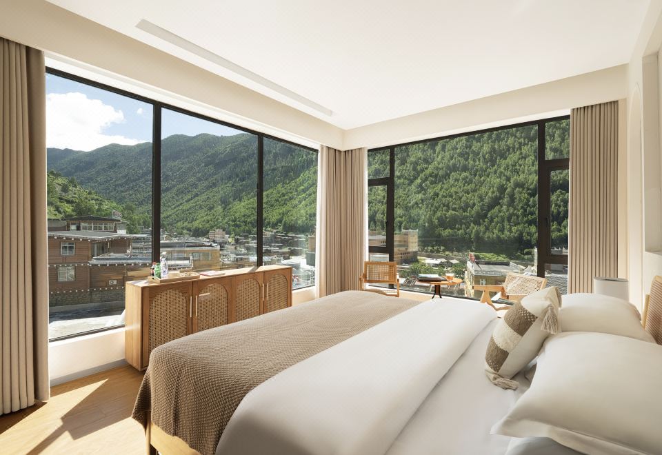 暮山映雪·度假别院(四姑娘山长坪沟景区店)外景图