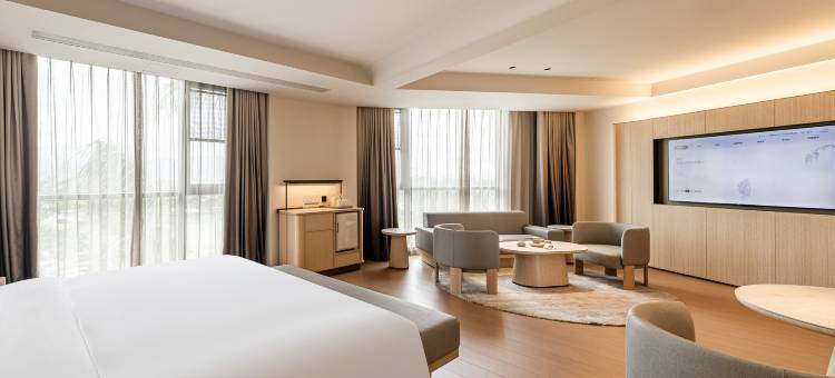 全季酒店(三亚凤凰机场阅海观山度假村店)图片