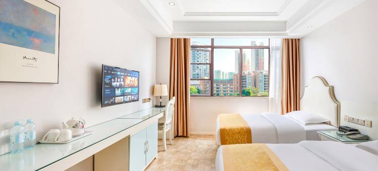 竹溪168假日酒店(武陵不夜城竹溪广场公园店)图片