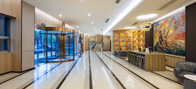 悦美程酒店(临海银泰城店)图片
