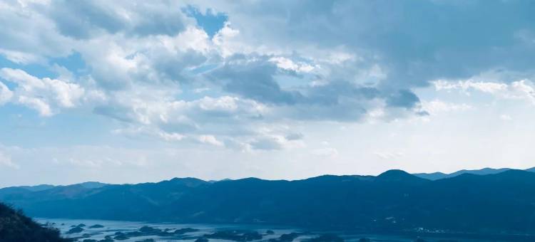 仙岛湖四季湖畔宾馆(天空之城景区店)图片