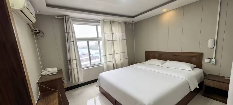 蓝天快捷酒店(商丘火车南站)图片