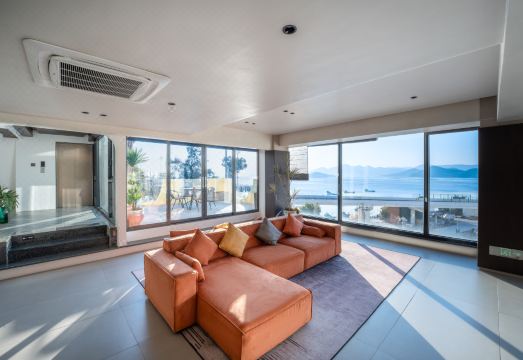 Floral Hotel·Xiapu Mid Mountain Lansu Hotel (Sansha Dongbi Store)Hotel Overview