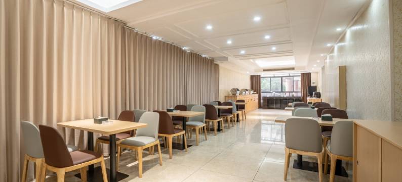 雷神电竞酒店(上饶横峰县政府店)图片