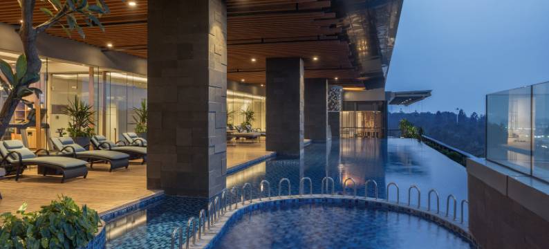 雅加达宾塔罗再也希尔顿逸林酒店(DoubleTree by Hilton Jakarta Bintaro Jaya)图片