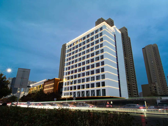 咸阳乐思佩酒店(咸阳西站地铁站店)