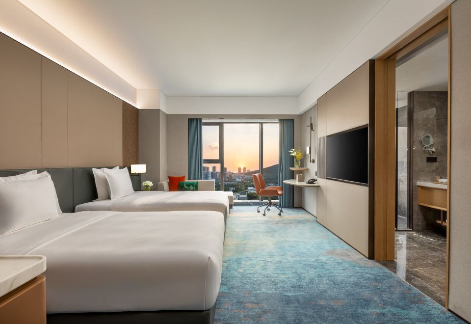 Crowne Plaza Dalian Kerren over view