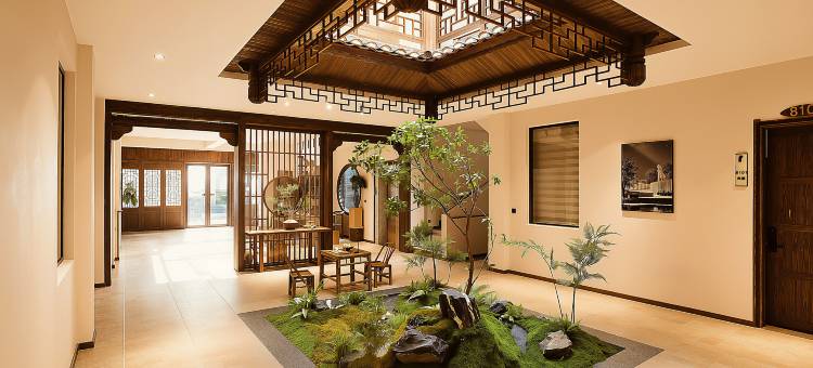 良園·天井四合院｜露台花园亲子度假民宿(边城茶洞景区店)图片