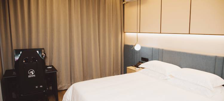 格林电竞酒店(咸阳杨凌高铁南站店)图片